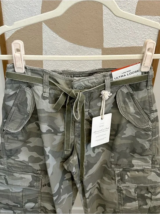 Camo Utility Cargo Joggers w/ Velvet Tie Waist - Picture 4 of 4